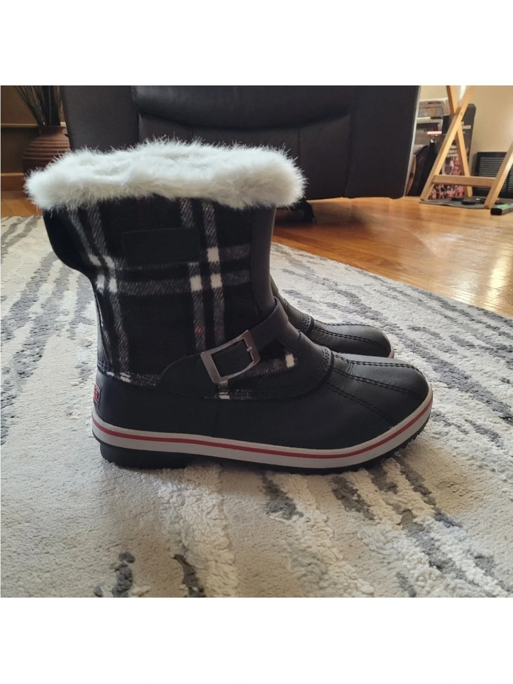 L.L.BEAN WARM WINTER BOOTS, NWOT, SZ 9